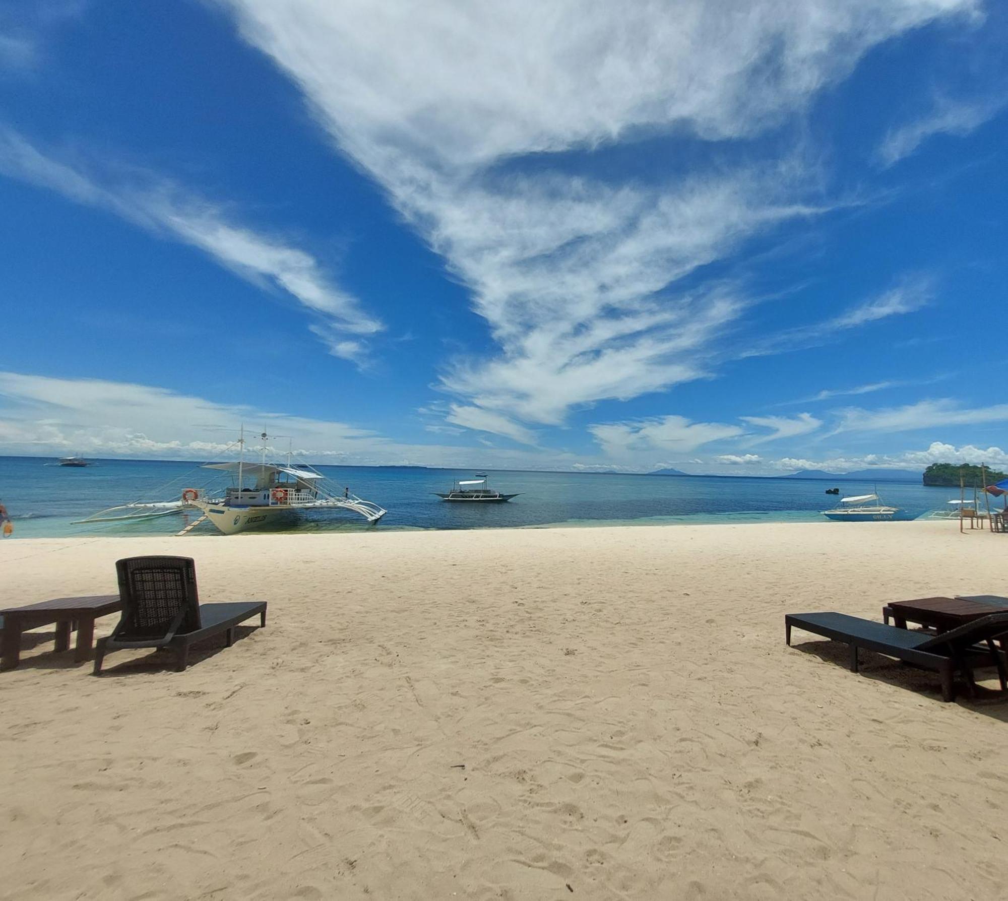Avila'S Horizon Dive Resort Malapascua Esterno foto